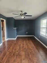 2107 Harrison St SE in Decatur, AL - Foto de edificio - Building Photo