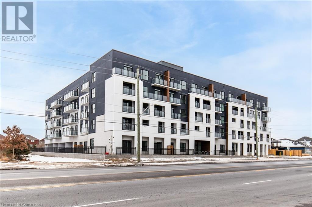 1936 Rymal Rd E in Hamilton, ON - Building Photo