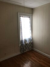 82 Dickerman St, Unit 1 in New Haven, CT - Foto de edificio - Building Photo