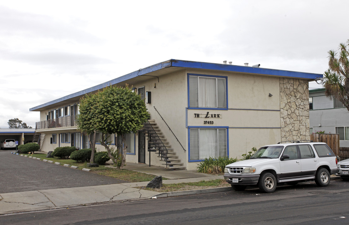 The Lark & Meadows in Newark, CA - Building Photo