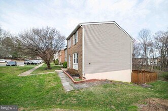 5569 Caithness Ct in Fairfax, VA - Building Photo - Building Photo