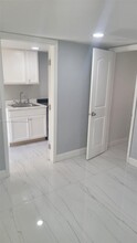 6241 SW 17th St in Pompano Beach, FL - Building Photo - Building Photo