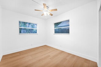 1326 NW 8th Ave in Fort Lauderdale, FL - Building Photo - Building Photo