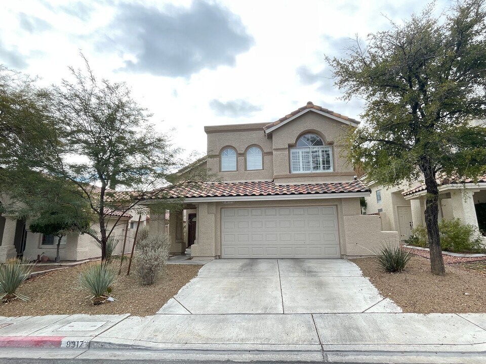 9317 Magic Flower Ave in Las Vegas, NV - Building Photo