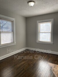 3049 Everett Ave photo'