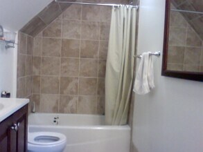 143 Davenport Ave in New Haven, CT - Building Photo - Building Photo