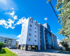 700-Bay 30 Homes LLC in North Miami Beach, FL - Building Photo - Building Photo