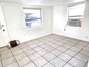 360 5th Ave NW in Largo, FL - Building Photo - Building Photo