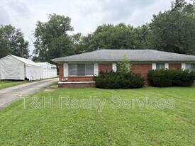 5050 Hardegan St in Indianapolis, IN - Building Photo