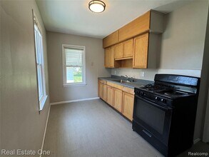 3162 Chestnut St in Dearborn, MI - Building Photo - Building Photo