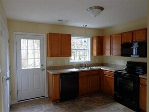 1116 Pueblo Dr in Jacksonville, NC - Building Photo - Building Photo