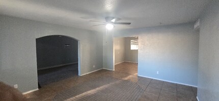 506 N Hunt Dr in Mesa, AZ - Building Photo - Building Photo