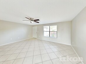 6101 37th Ave W in Bradenton, FL - Building Photo - Building Photo