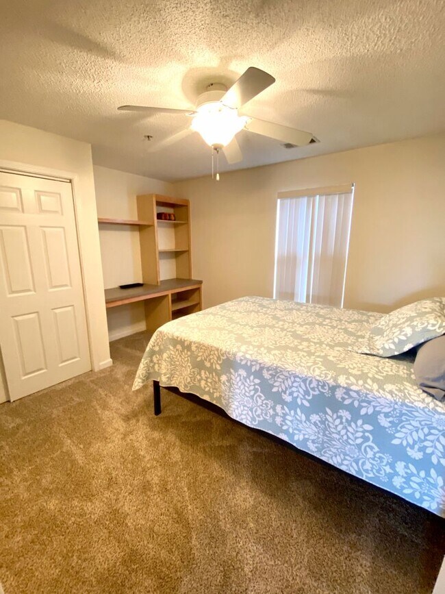 1012 Harts Cove Way in Seneca, SC - Building Photo - Building Photo