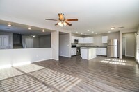 3034 E Michelle Way, Unit 1811 in Gilbert, AZ - Building Photo - Building Photo