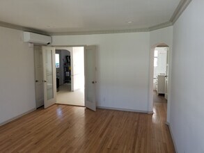 Euclid Apartments in Santa Monica, CA - Foto de edificio - Building Photo