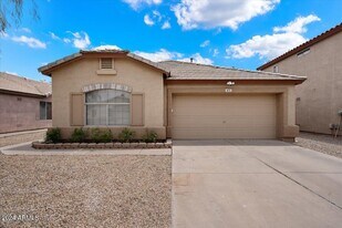 1671 E Milky Way in Gilbert, AZ - Building Photo