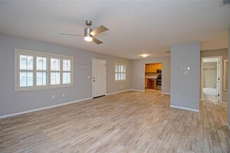 6150 Gulfport Blvd S, Unit 102 in Gulfport, FL - Building Photo - Building Photo