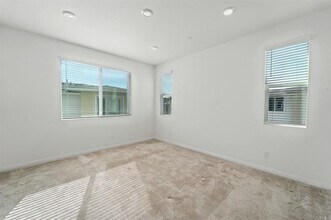 2027 Bluestone Cir in Chula Vista, CA - Building Photo - Building Photo