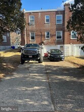 6846 Oxford Ave in Philadelphia, PA - Building Photo - Building Photo