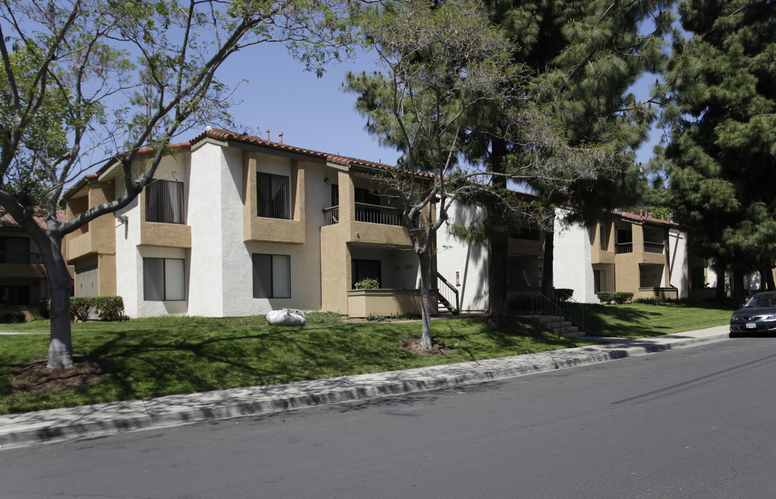 Village La Paz in Laguna Niguel, CA - Building Photo