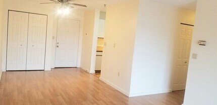 90 Quincy Shore Dr, Unit 319 in Quincy, MA - Building Photo - Building Photo