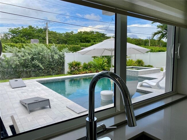 1321 Garfield St in Hollywood, FL - Building Photo - Building Photo