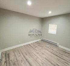 10 Mitchell St in West Orange, NJ - Building Photo - Building Photo