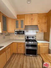 4351 Allott Ave in Los Angeles, CA - Building Photo - Building Photo