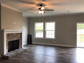 177 Ridge Pointe Dr in Johnson City, TN - Foto de edificio - Building Photo