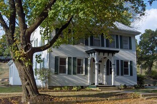 600 Meadowbrook Rd in Carlisle, PA - Building Photo