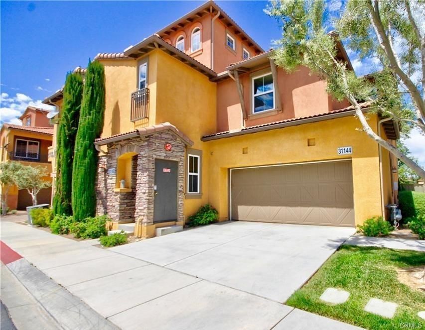 31144 Strawberry Tree Ln in Temecula, CA - Building Photo