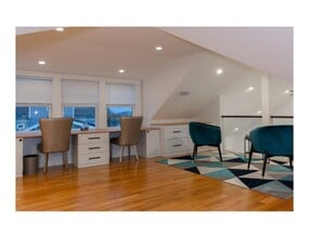 153 Bayside Rd, Unit 1 in Quincy, MA - Building Photo - Building Photo