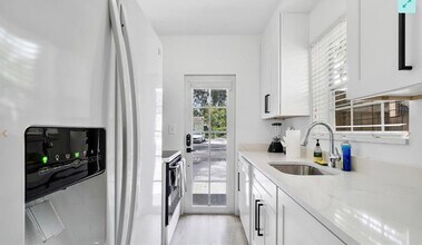 1400 NE 4th Ct in Fort Lauderdale, FL - Building Photo - Building Photo