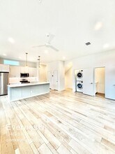 2528 N Fitzhugh Ave in Dallas, TX - Building Photo - Building Photo