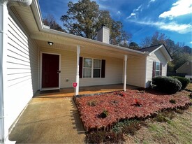 2001 Kirkland Cir in Statham, GA - Building Photo - Building Photo