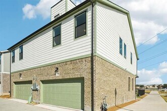 1102 Bexar Ln in Plano, TX - Building Photo - Building Photo