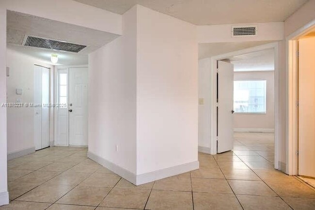 2007 SE 26th Ln in Homestead, FL - Building Photo - Building Photo