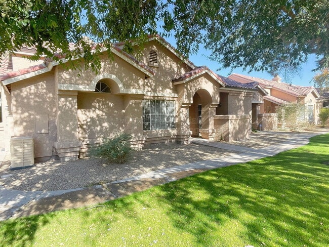 2875 W Highland St in Chandler, AZ - Building Photo - Building Photo
