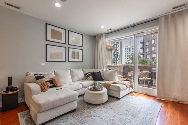 property at 614 N Ogden Ave