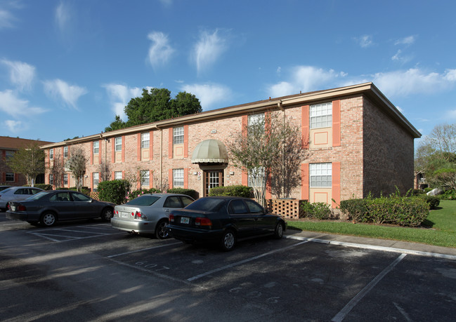 Carrington Park in Maitland, FL - Foto de edificio - Building Photo