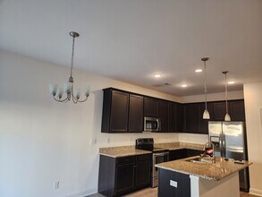 1650 Bratton Ct in Wilmington, NC - Foto de edificio - Building Photo