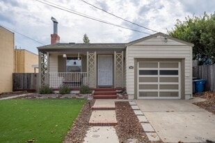 537 Poplar Ave in San Bruno, CA - Building Photo