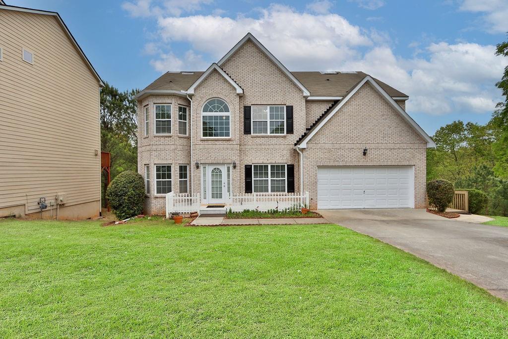 1555 Buckskin Trail in Suwanee, GA - Building Photo