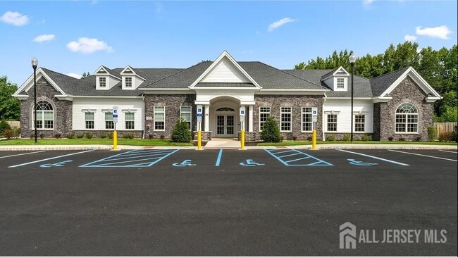 30212 Radford Ct in Monroe Township, NJ - Building Photo - Building Photo