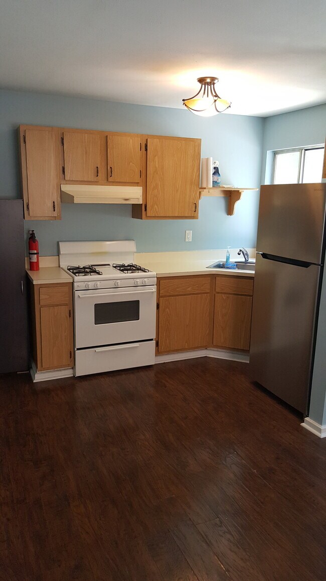 64 Bombay St Apartments and Nearby Staten Island Apartments For Rent