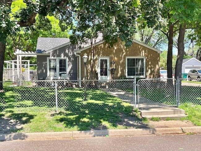 property at 316 W 64th St