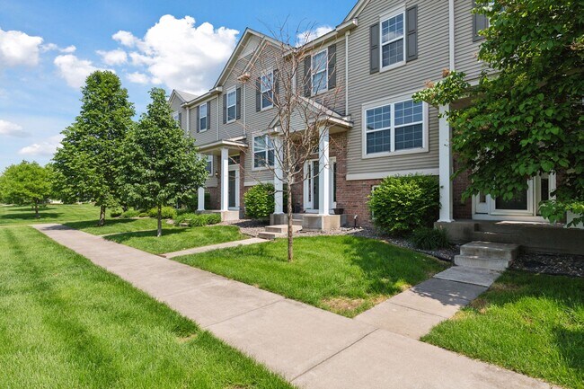 15146 Fanning Dr N in Hugo, MN - Building Photo - Building Photo