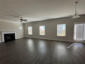 5163 Woodline View Ln in Auburn, GA - Building Photo - Building Photo