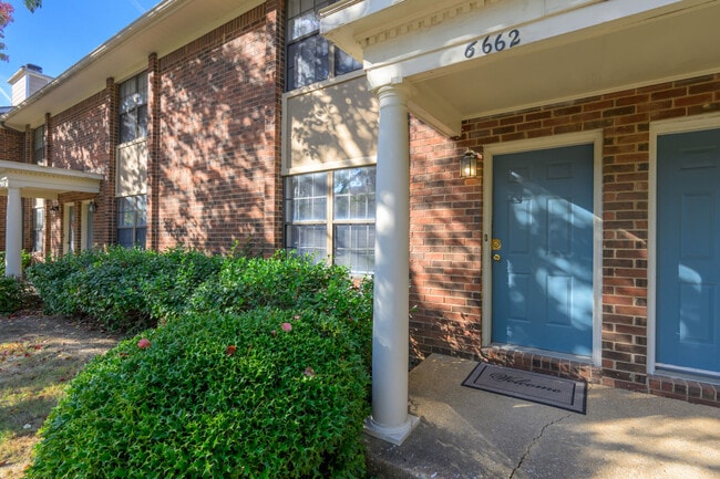 MONTICELLO in Memphis, TN - Building Photo - Building Photo